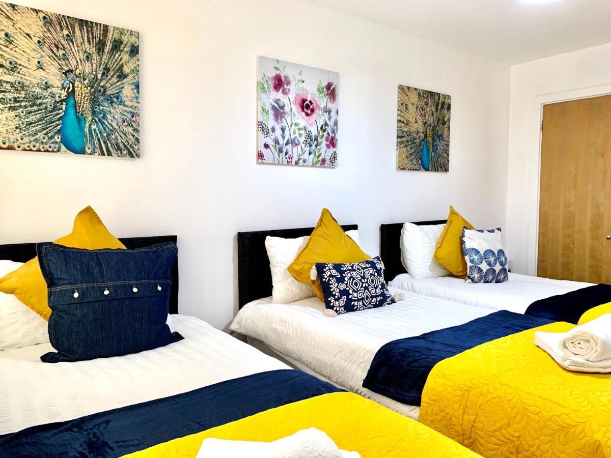 Central London 2 Bedrooms, Seperate Recption, Full Kitchen, Free Parking Luaran gambar